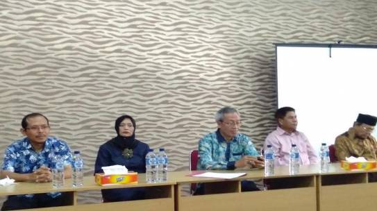Workshop Pengembangan Profesi Guru Matematika