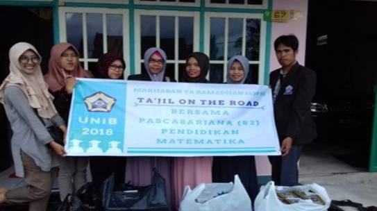 Ta’jil On The Road Berkah Ramadhan